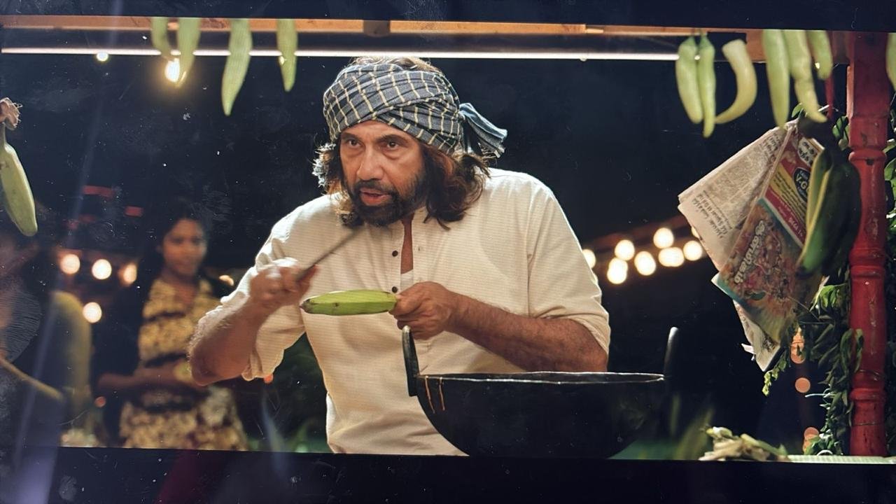 Charukesi Movie Still